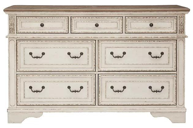 Realyn 7 Drawer Dresser