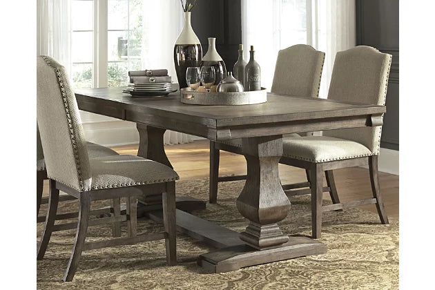 Johnelle Extendable Dining Table