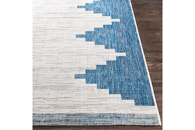 Surya Eagean 5'3" x 7'7" Area Rug